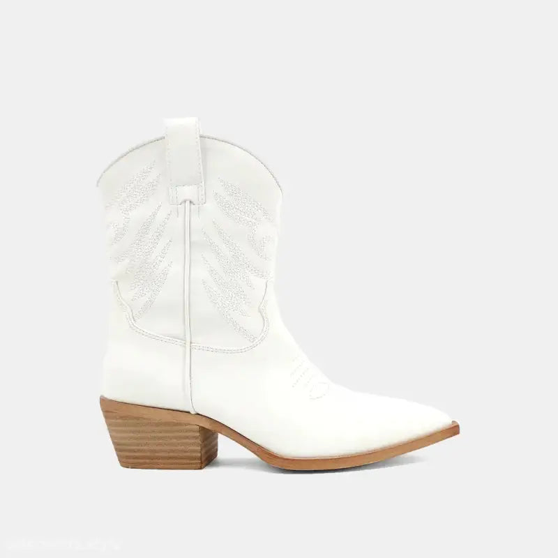 CLASSIC WHITE COWBOY BOOTS-VETEMENTS