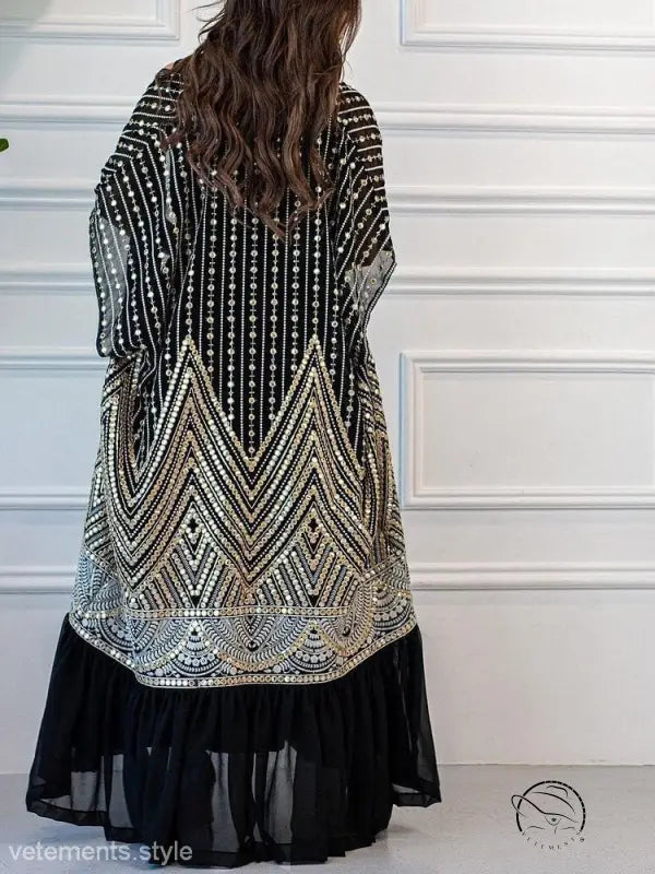 Fashionable urban casual kimono-style jacket with geometric sequins