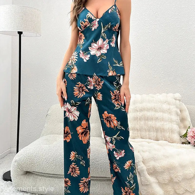 Floral print simple silk homewear camisole and wide-leg pants for relaxed sexy casual pajamas