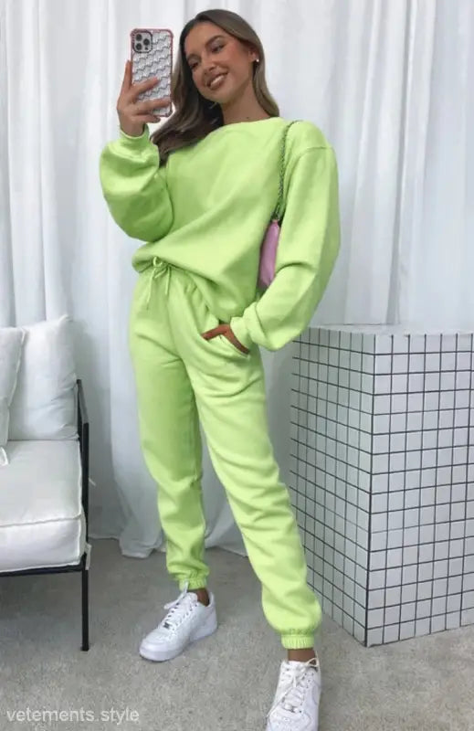 CASUAL SWEATER SUIT-VETEMENTS