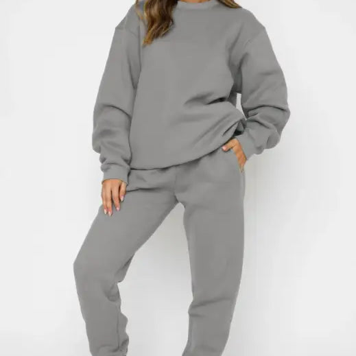 CASUAL SWEATER SUIT-VETEMENTS