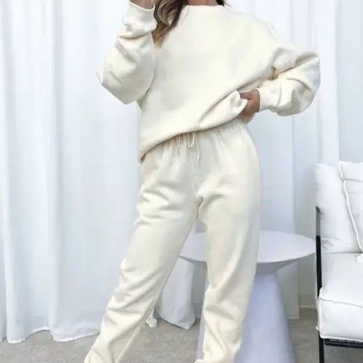 CASUAL SWEATER SUIT-VETEMENTS