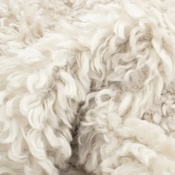 Fluffy off-white wool in a stylish Furry Short Jacket for nightout in winter