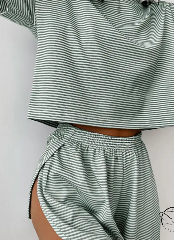 Light green and white striped knitted loose pajamas set