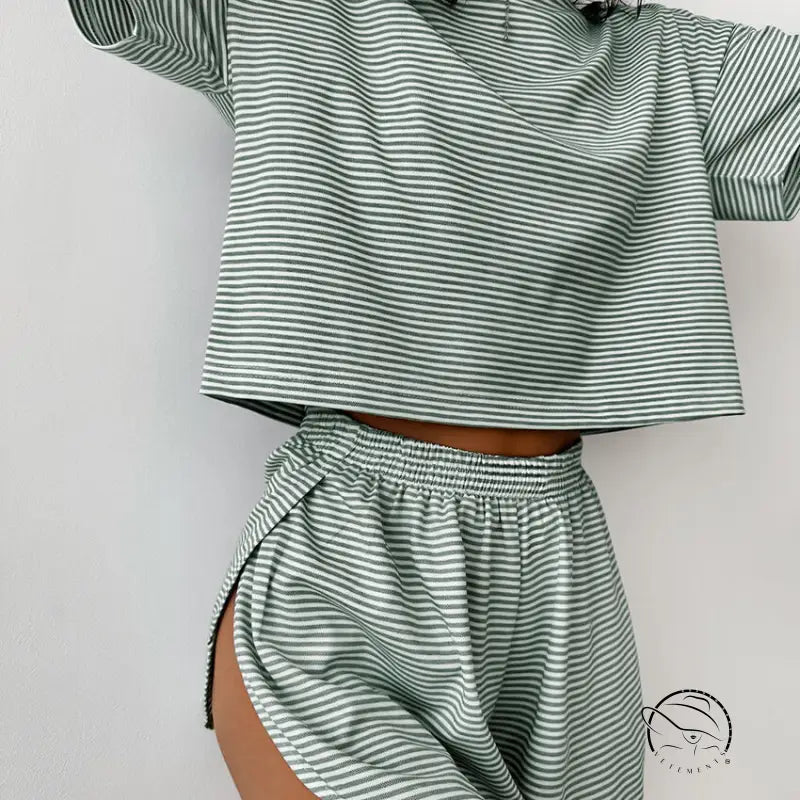 Light green and white striped knitted loose pajamas set with shorts