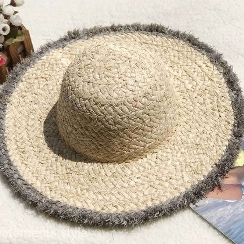 BROAD BRIMMED HAT-VETEMENTS