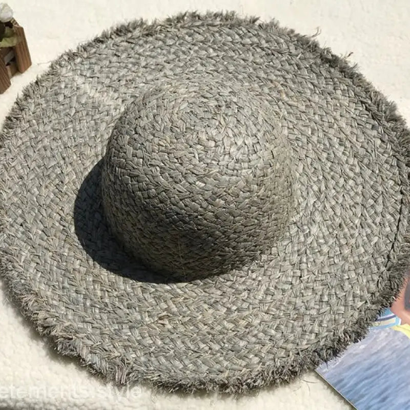 BROAD BRIMMED HAT-VETEMENTS