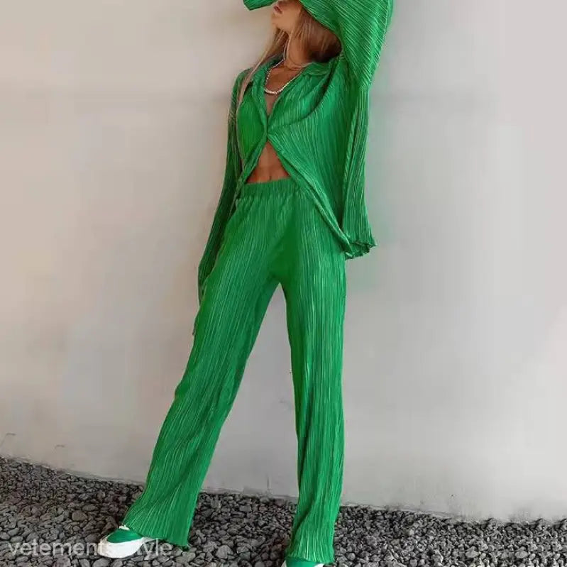 Green pleated pantsuit in light gray green texture, part of casual polyester long sleeve set