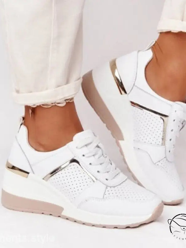 LIGHTWEIGHT ATHLETIC SNEAKERS-VETEMENTS