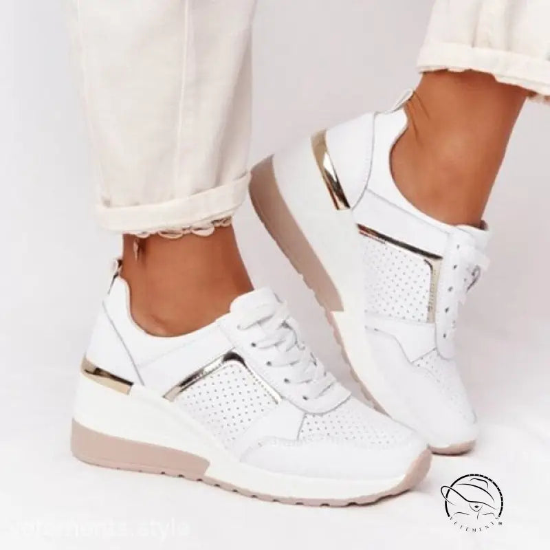 LIGHTWEIGHT ATHLETIC SNEAKERS-VETEMENTS