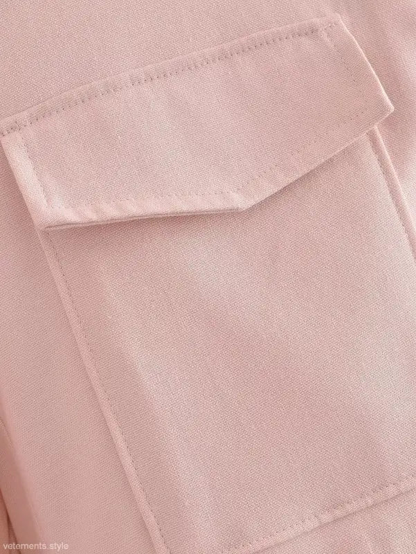 Pink fabric pocket on Pink Pants and Top Blazer High, ideal for linen blend shorts