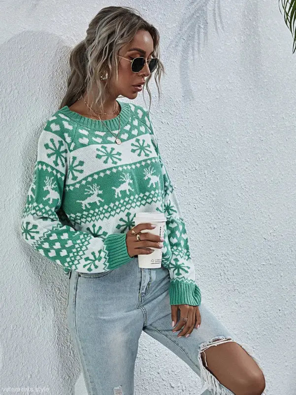 Green and white round neck Christmas elk winter knitted sweater with reindeer and snowflakes