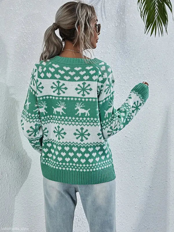 Green and white Elk Winter Knitted Christmas Snowflake Sweater with round neck design