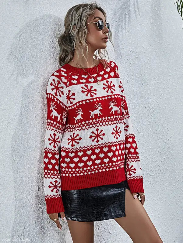 Red and white elk winter knitted Christmas snowflake sweater with reindeer, round neck style