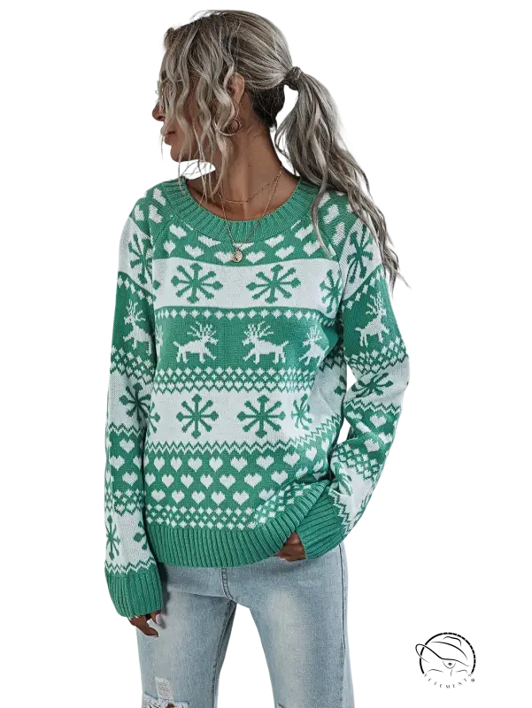 Round neck Christmas elk winter knitted sweater with reindeer and snowflake motifs