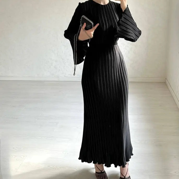PLEATED BELL SLEEVE MID LENGTH DRESS-VETEMENTS