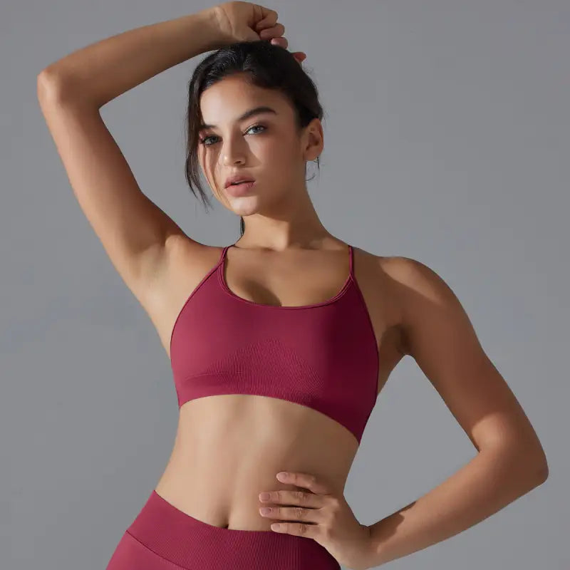 Seamless Knitted Yoga Bra in Wine Red Sporty Backless Design