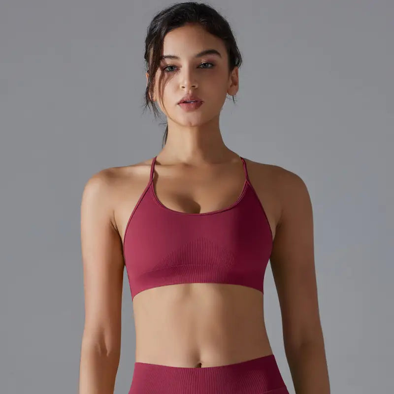 Seamless Knitted Yoga Bra in Wine Red Sporty Backless Design