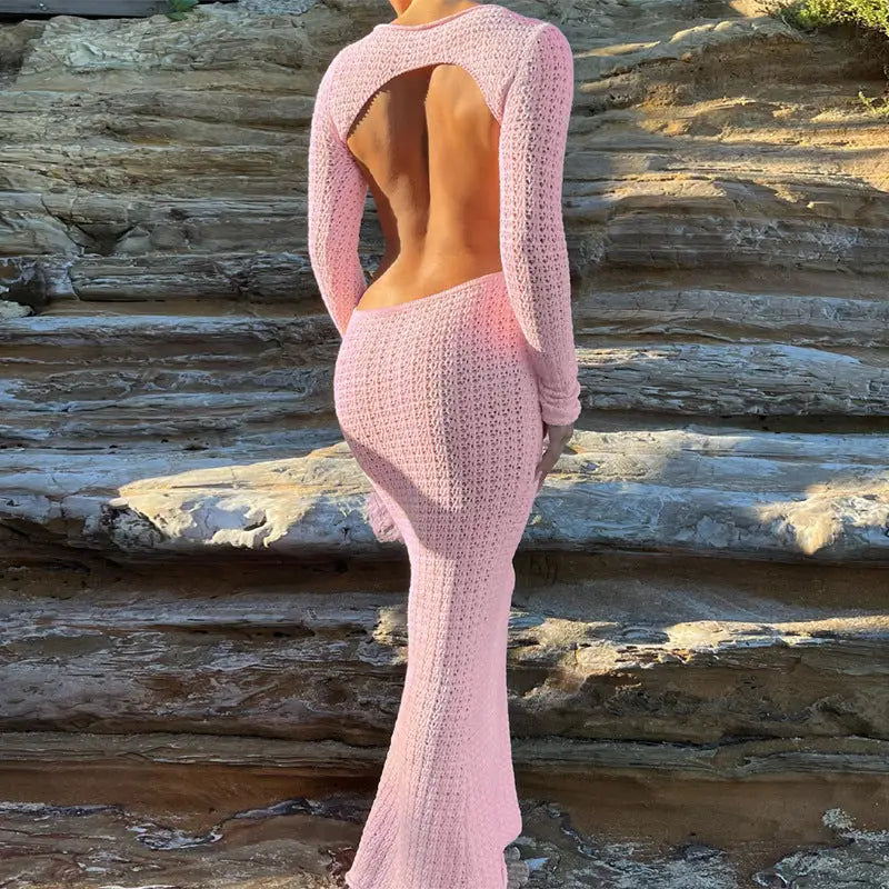 Long-sleeved pink backless knitted dress ideal for parties and clubs, maxi length