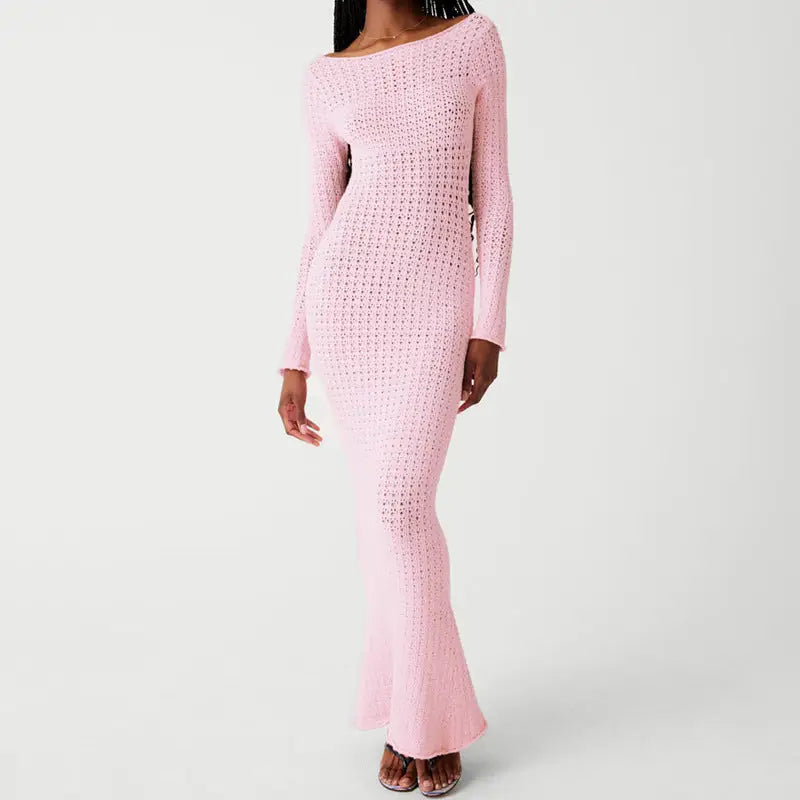 Long-sleeved pink backless knitted dress for parties and clubs in maxi length