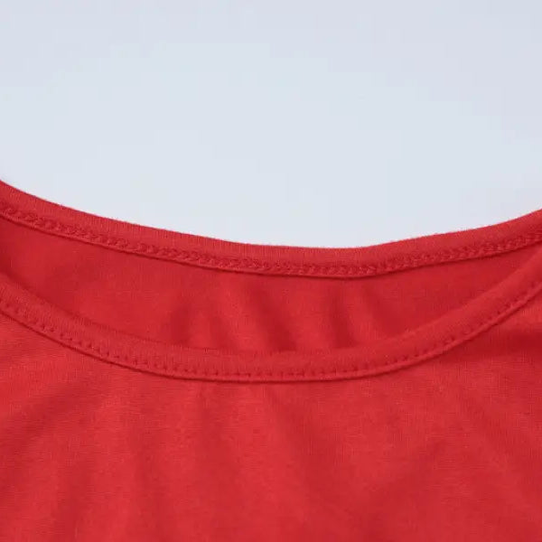 Red sleeveless top with round neckline, ideal as part of a metal buckle yoga jumpsuit