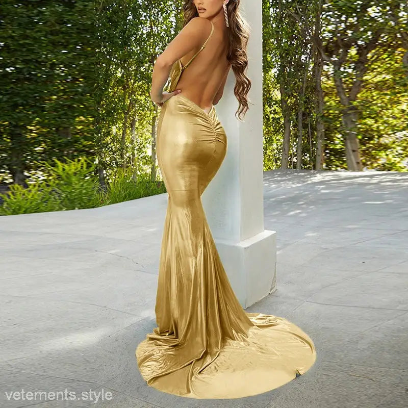Backless gold mermaid gown in slim fit cotton padded trailing evening dress design