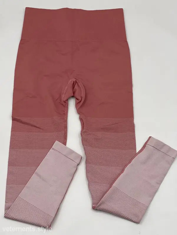 Pink ombré workout leggings with ribbed detailing, ideal with purple long sleeve or orange pink pants