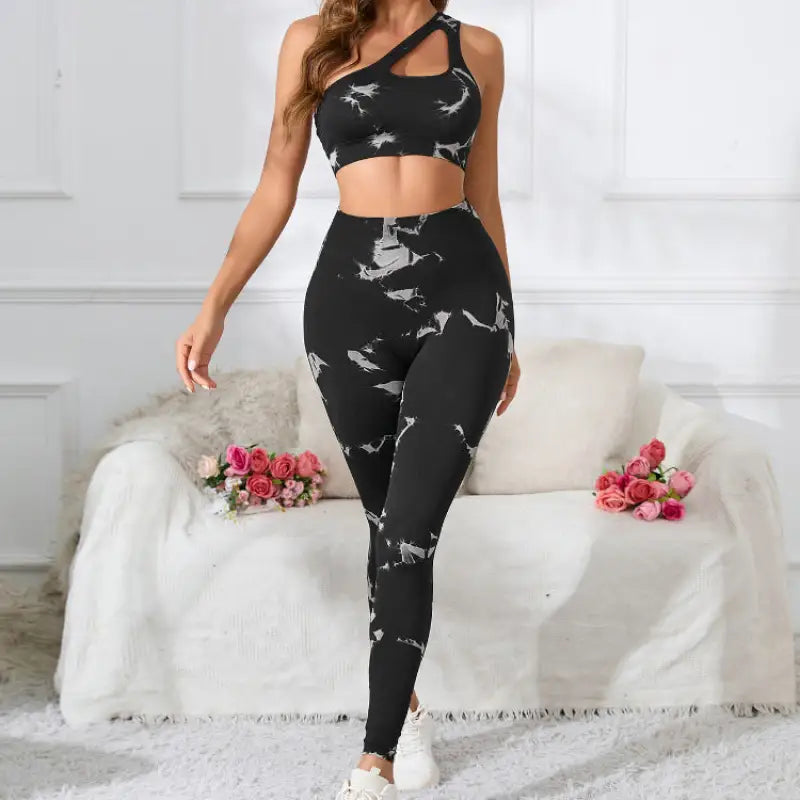 Sporty Seamless Knitted Yoga Set with Asymmetric Sleeves and High Rise Pants