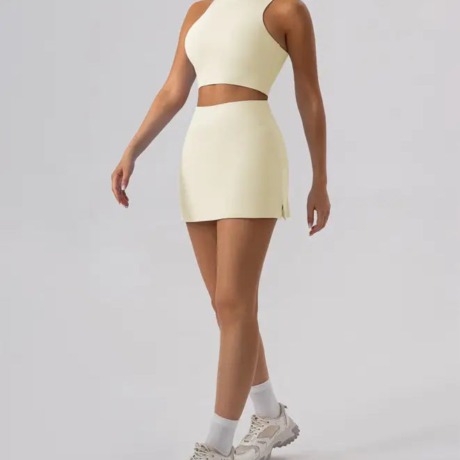 OUTER WEAR CLOSE FITTING TOP-VETEMENTS