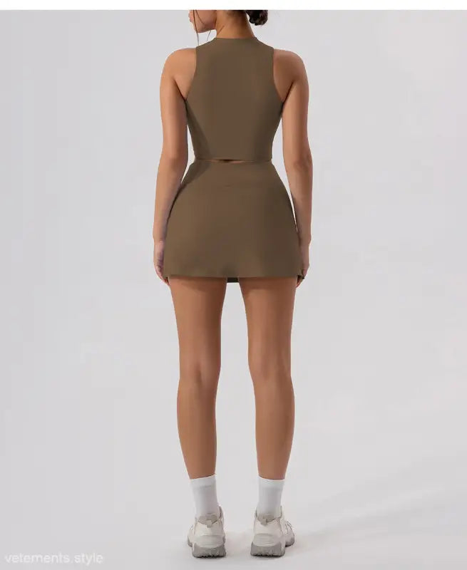 OUTER WEAR CLOSE FITTING TOP-VETEMENTS