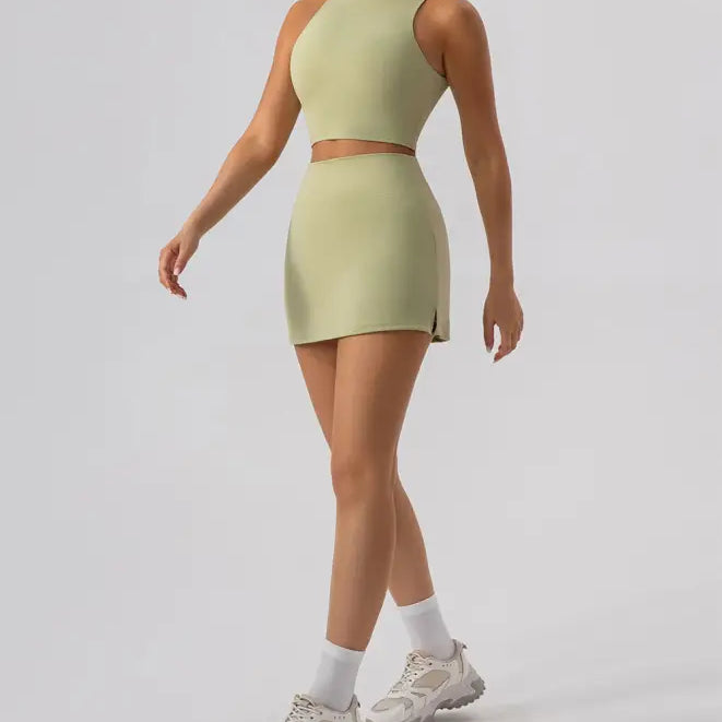 OUTER WEAR CLOSE FITTING TOP-VETEMENTS