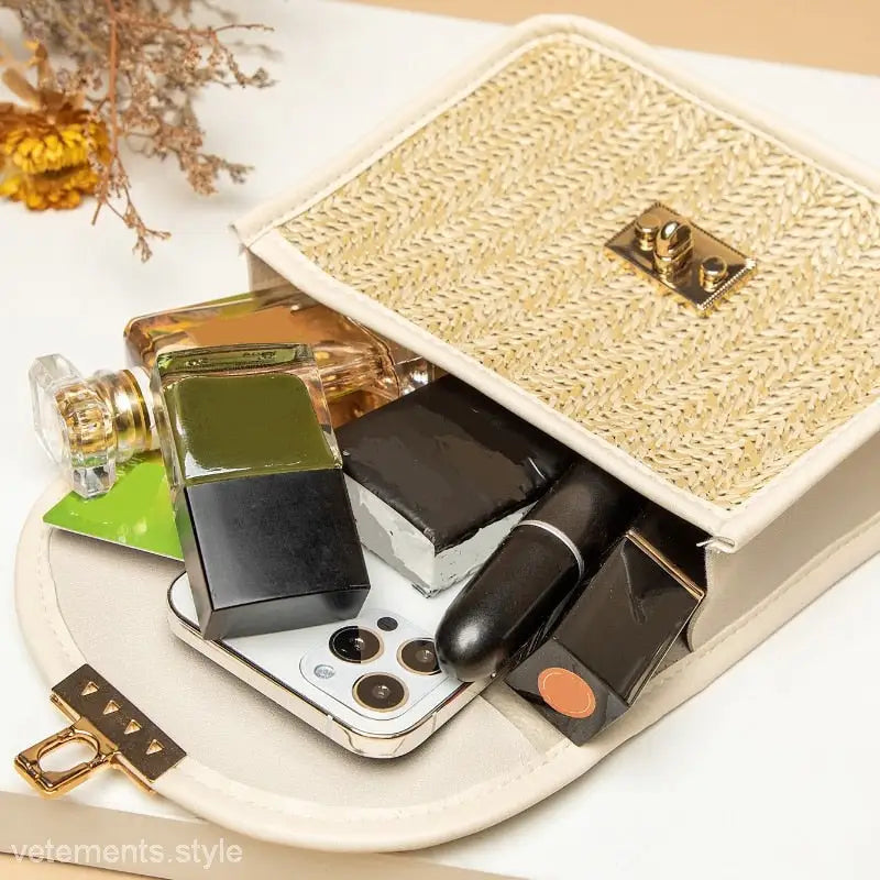 HIGH-QUALITY PEARL BOHEMIA BAG-VETEMENTS