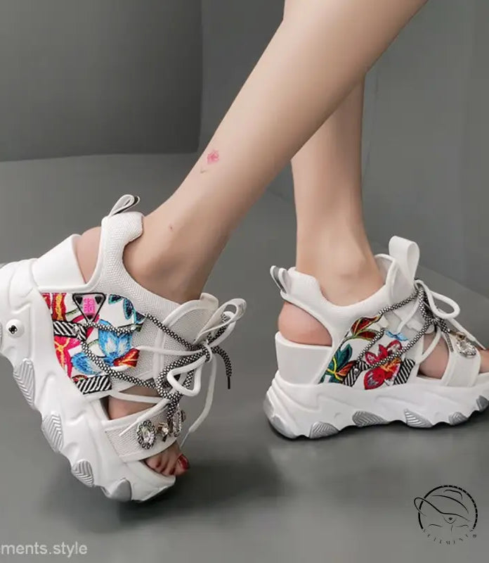White stylish lace-up buckle punk sandals with colorful embroidery and chunky high wedge heels