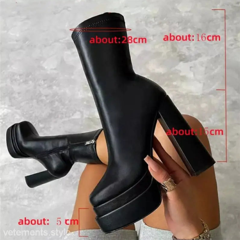 STYLISH MID CALF PLATFORM HEELED BOOT-VETEMENTS