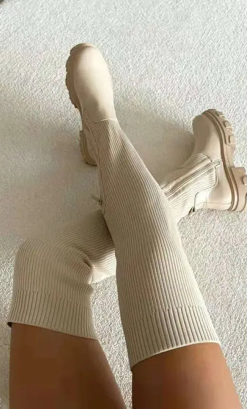 COMFY THICK OVER-THE-KNEE BOOTS-VETEMENTS