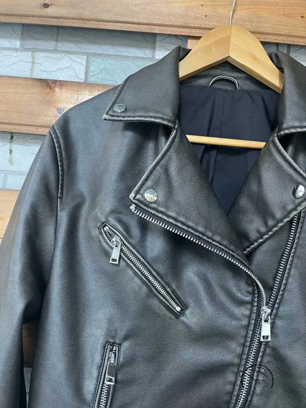 Beautiful warm black leather jacket with silver zippers