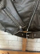 Beautiful warm leather jacket with silver zippers and belt loops for Langry fashion