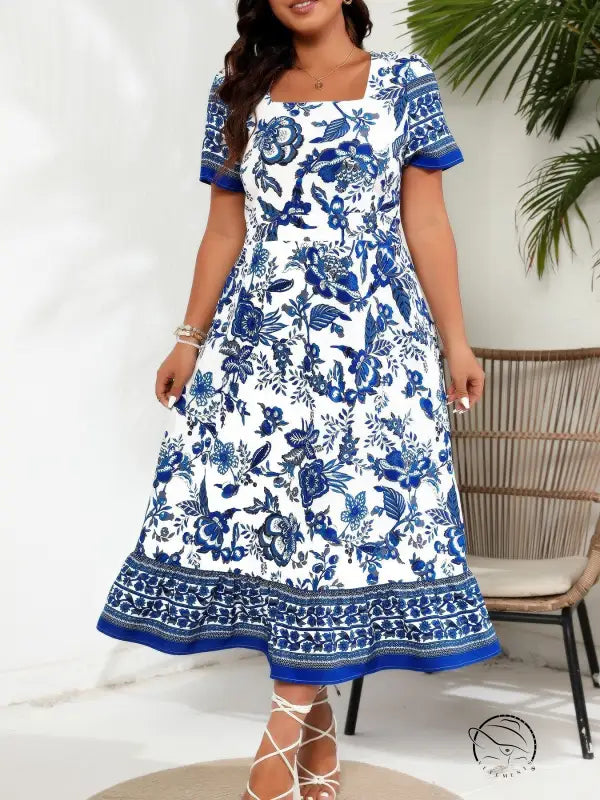 Blue white maxi dress with floral print, square neckline and short sleeves