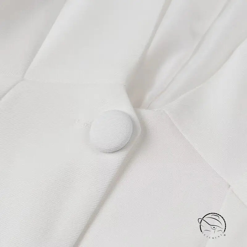 Elegant langry white button-down shirt with pleated front for fashion ملابس