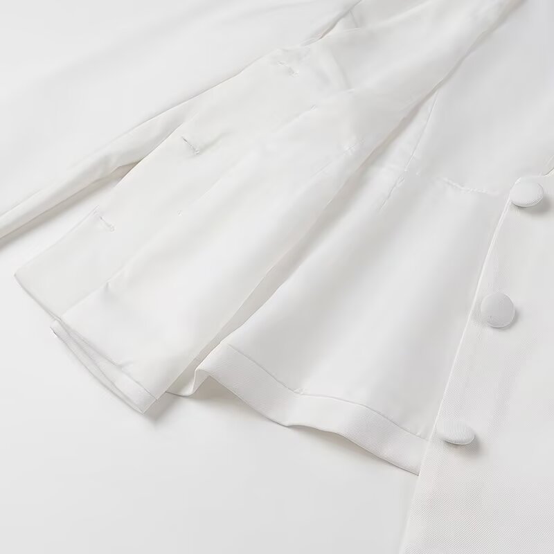 Elegant white linen langry fashion shirt with rolled sleeves and classic collar