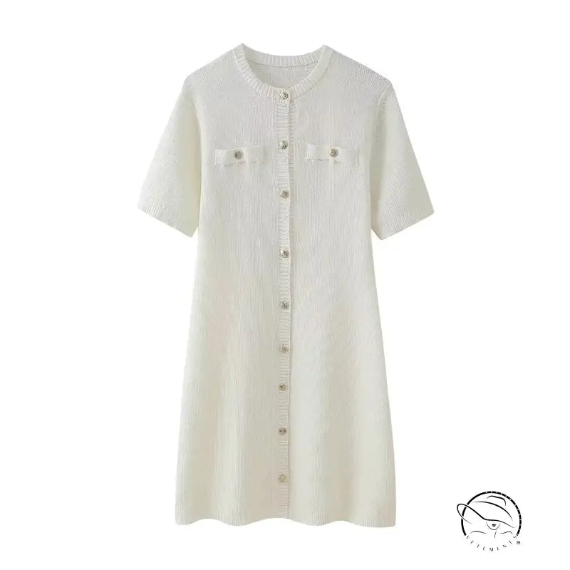 Slim casual knitted dress in white, short-sleeved button-down style