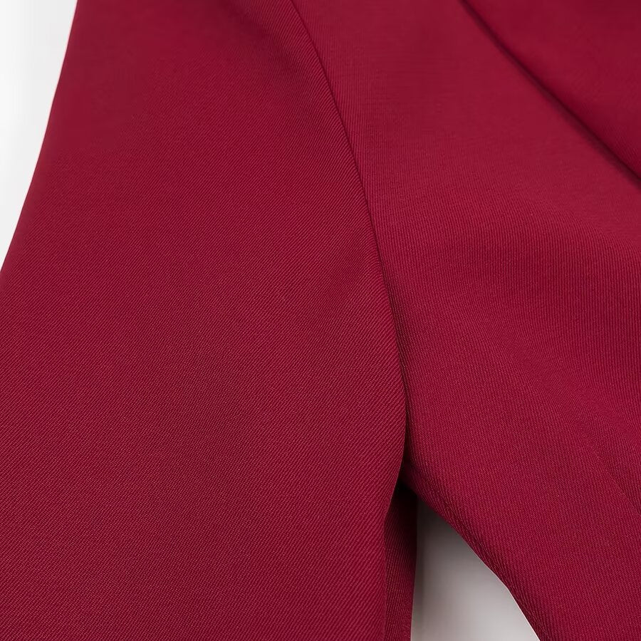 Red textured langry fashion tie with subtle sheen on blazer outfit