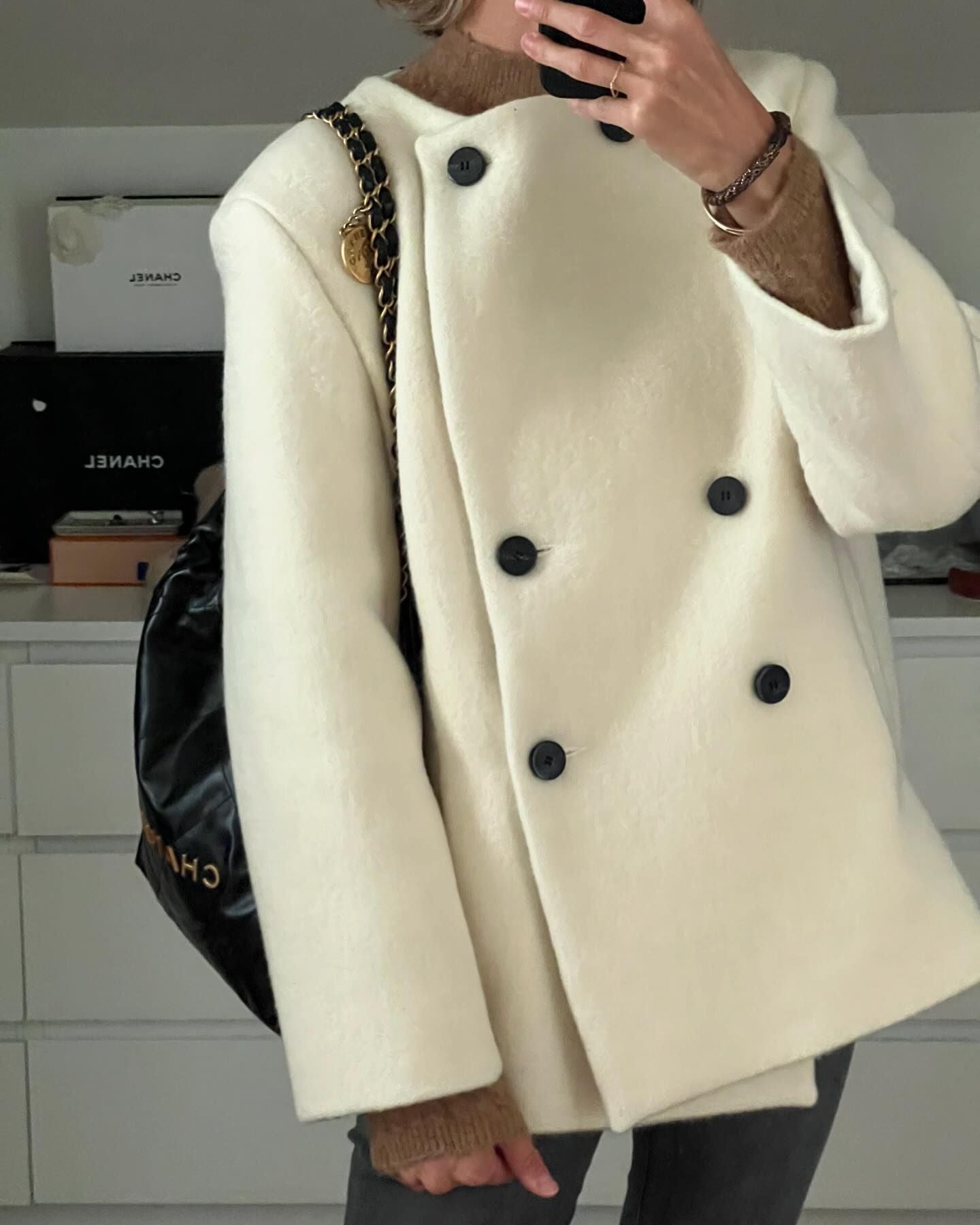 Langry fashion cream double-breasted woolen peacoat with black buttons