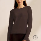 Brown long-sleeved fitted crewneck sweater for langry running fashion