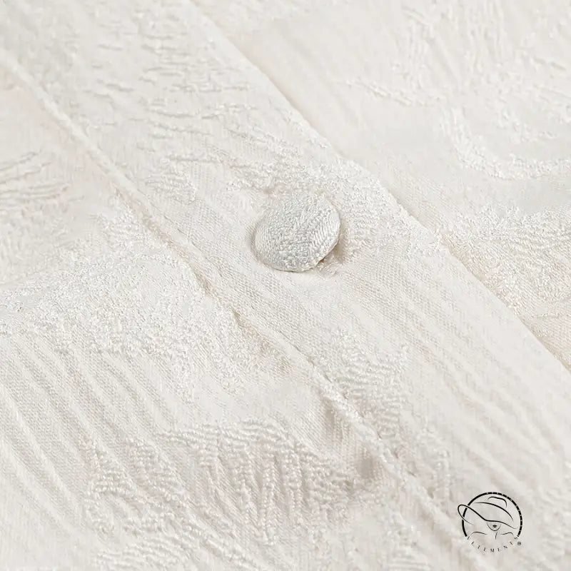 Beautiful V neck jacquard drawstring dress in white lace floral fabric with button closure