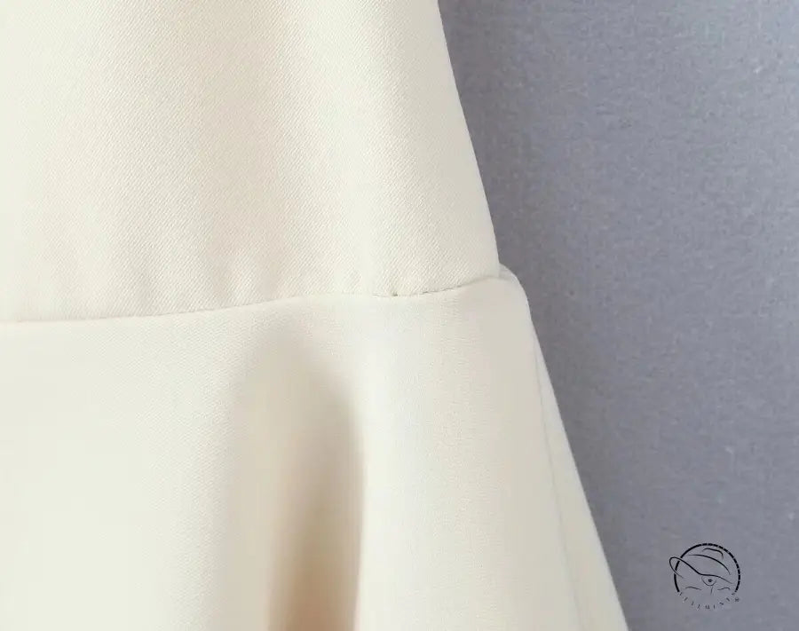White fabric fold in stunning retro backless langry fashion dress