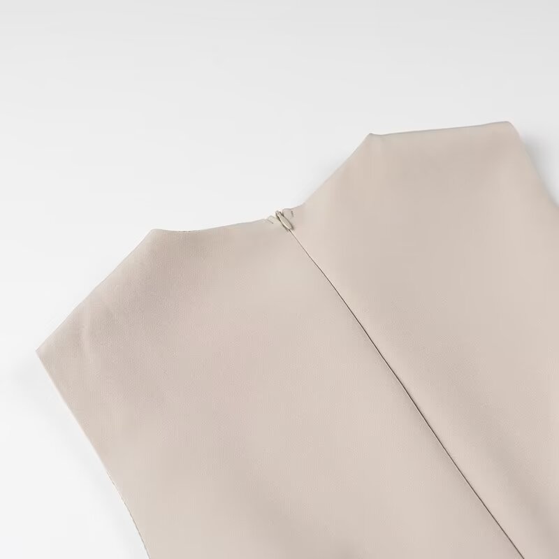 Elegant beige zippered Langry fashion jacket in slim fit dress set