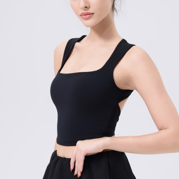 Black adjustable shockproof outdoor running bra with racerback design