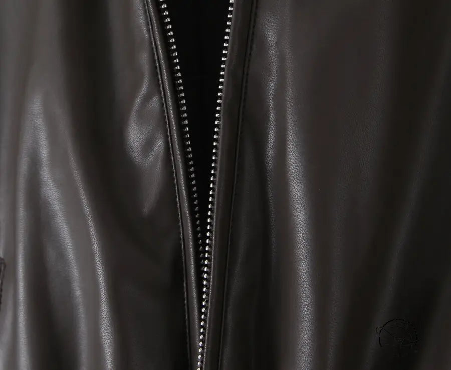 Close-up of Langry faux leather zipper jacket, loose thick warm short fashion style