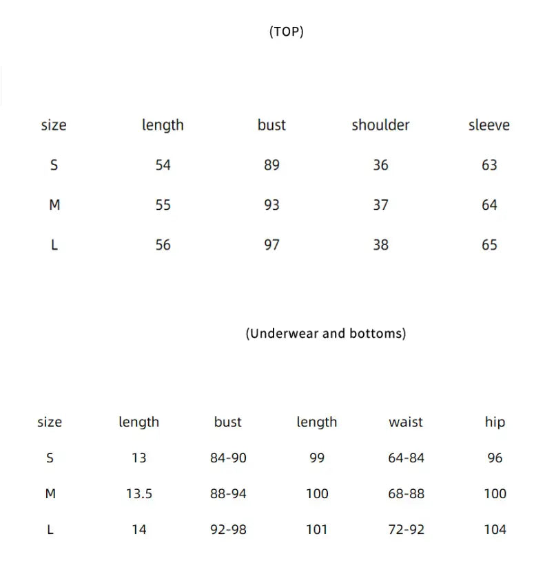 قميص بولو مخطط باللونين الأبيض والأسود من لانجري فاشون مع طقم بيجامة